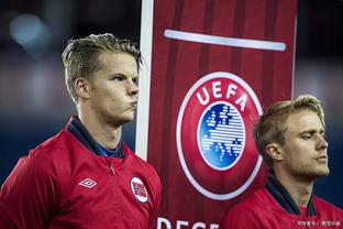记者：拜仁已提供报价争夺18岁波波维奇，球员本人也想加盟